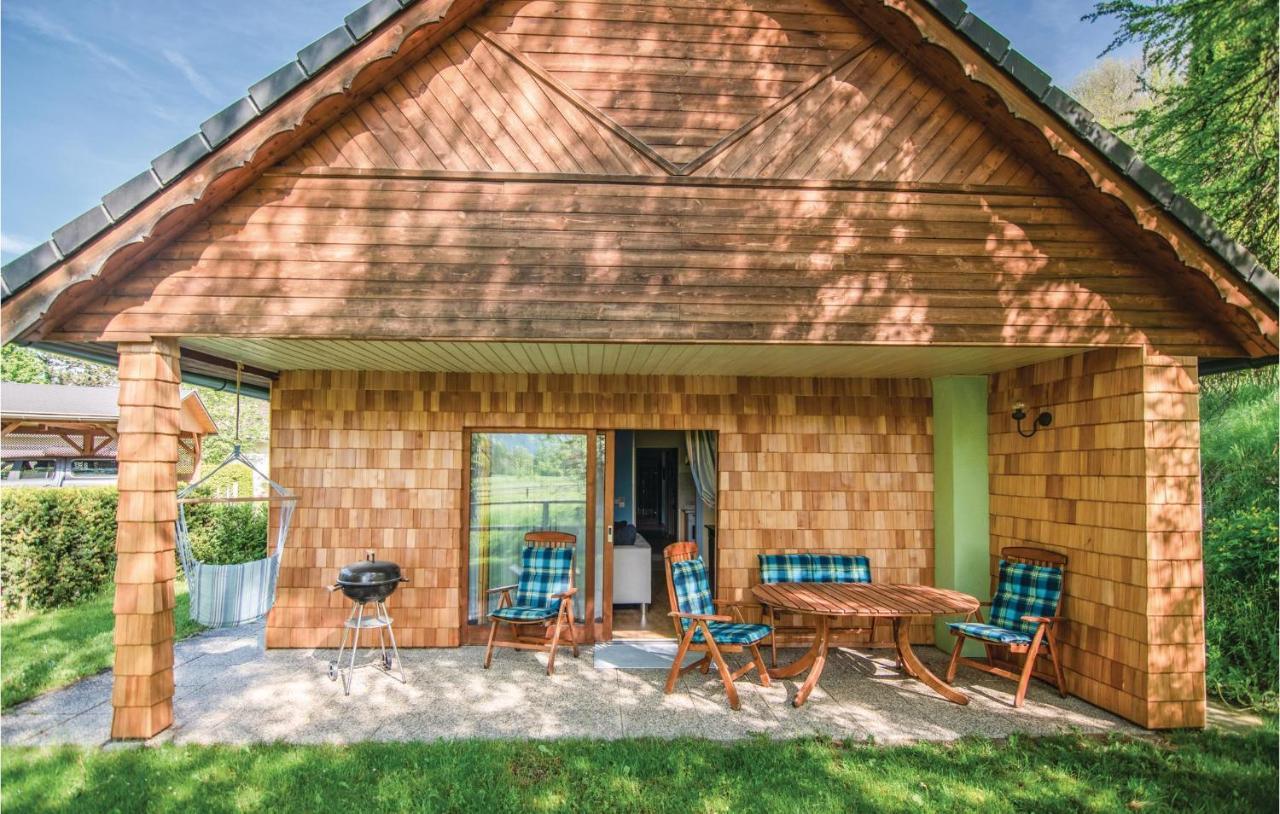 Charmantes Ferienhaus Peterdorf エクステリア 写真