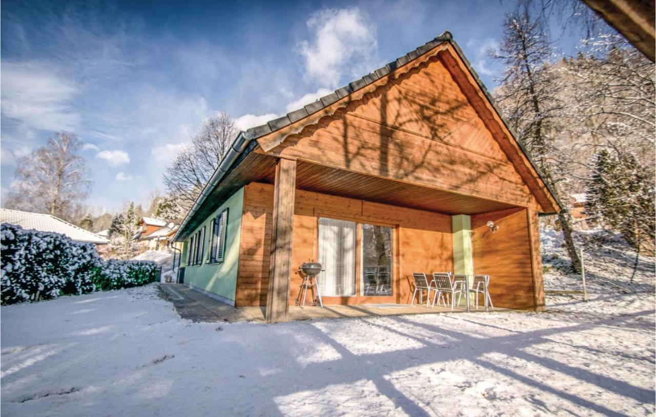 Charmantes Ferienhaus Peterdorf エクステリア 写真