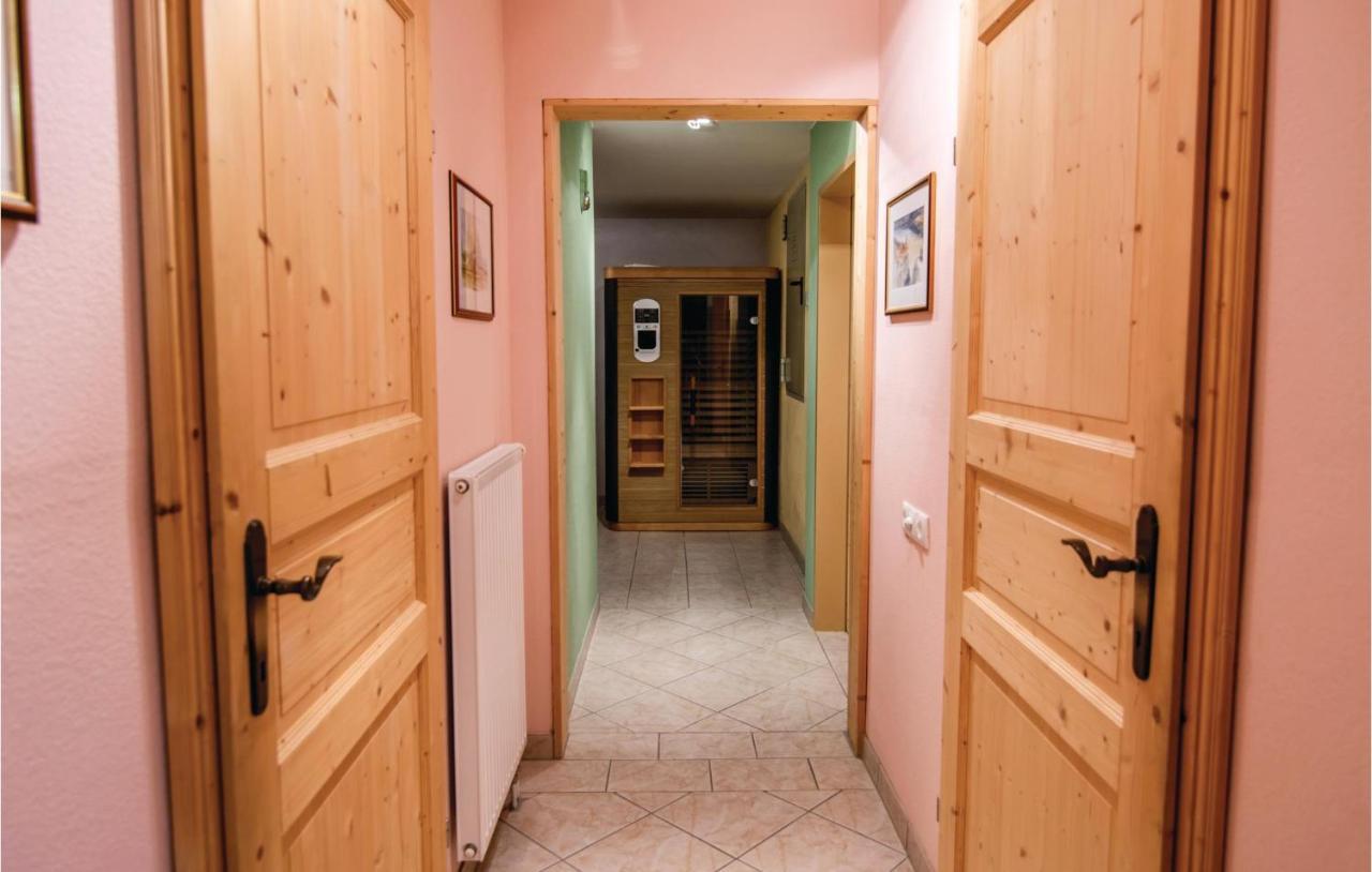 Charmantes Ferienhaus Peterdorf エクステリア 写真