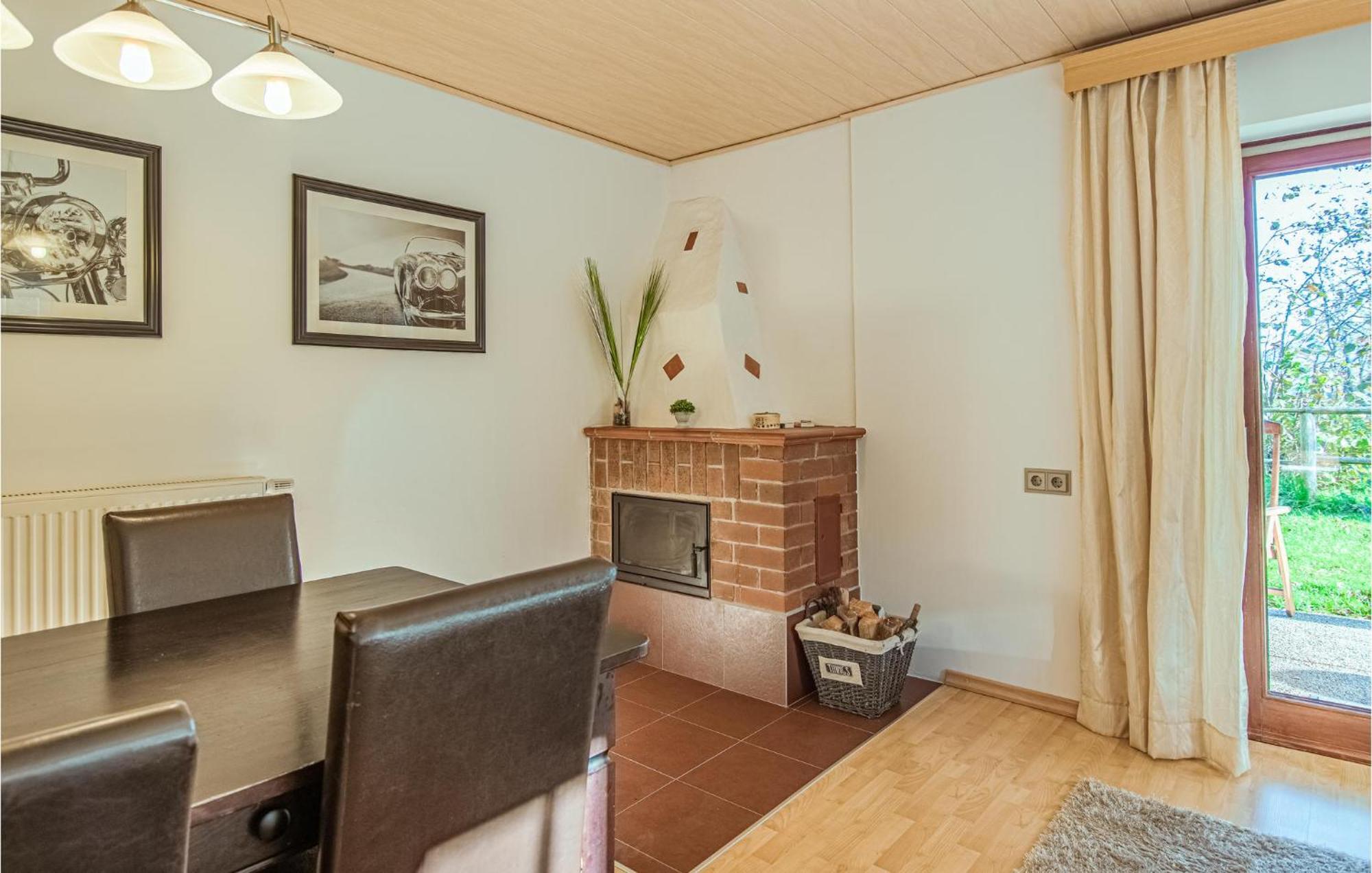 Charmantes Ferienhaus Peterdorf エクステリア 写真